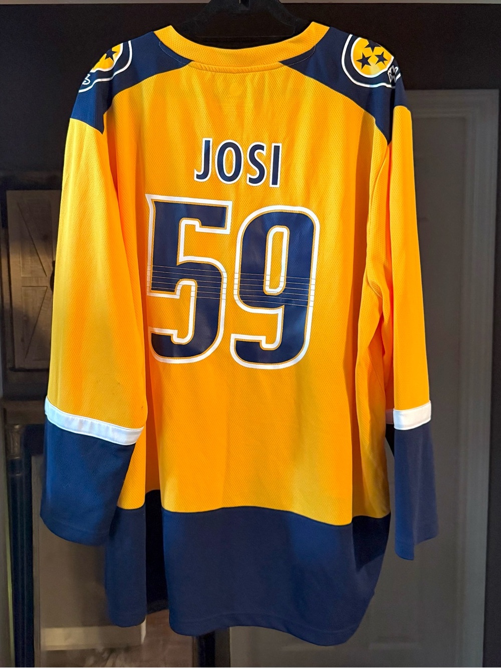 NHL Nashville Predators Jersey Mens XL Yellow Navy Blue Roman Josi 59